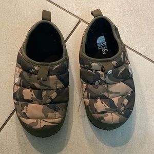 Kids TNF Thermoball slipper